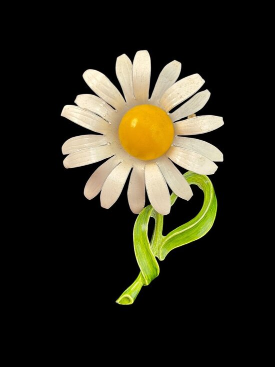 Vintage Jewelry - Vintage 60's Daisy Flower Enamel Brooch Pin Old Money MCM Jewelry Lady Like